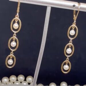Elegant 10 k Gold and Real Pearl Drop Earrings